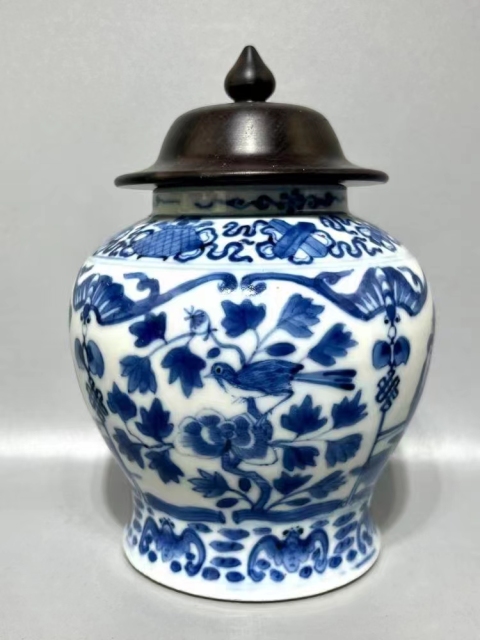 古玩陶瓷人物花鳥紋青花罐拍賣,當前價格4800元