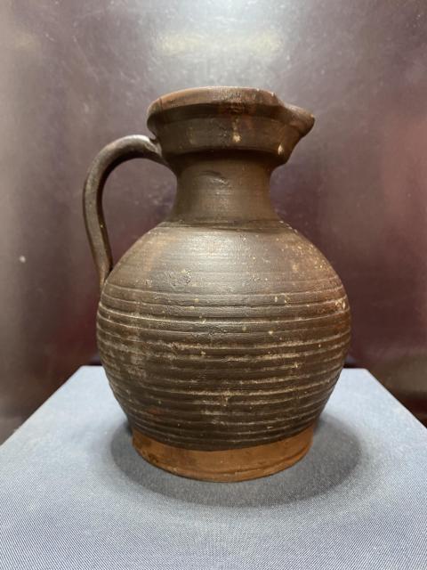 古玩陶瓷清褐色釉花澆拍賣,當前價格500元