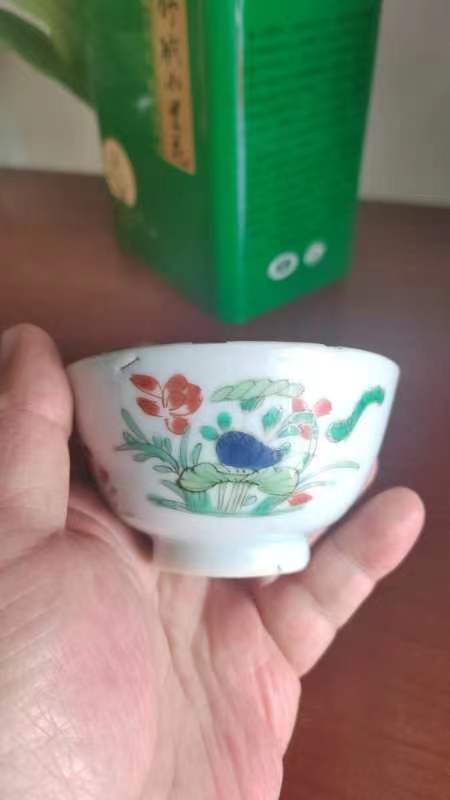 古玩陶瓷康熙傳統五彩花卉杯拍賣，當前價格12000元