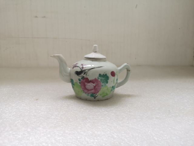 古玩陶瓷花鳥紋執壺拍賣，當前價格580元