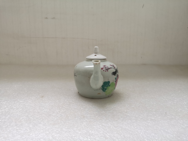 古玩陶瓷花鳥紋執壺拍賣，當前價格580元