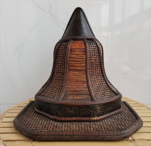 竹編佛龕拍賣，當(dāng)前價(jià)格3000元