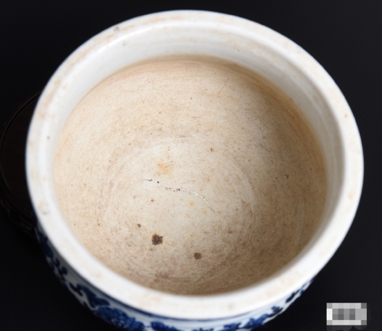 古玩陶瓷乾隆時期青花纏枝花卉紋缽式香爐拍賣,當前價格2600元