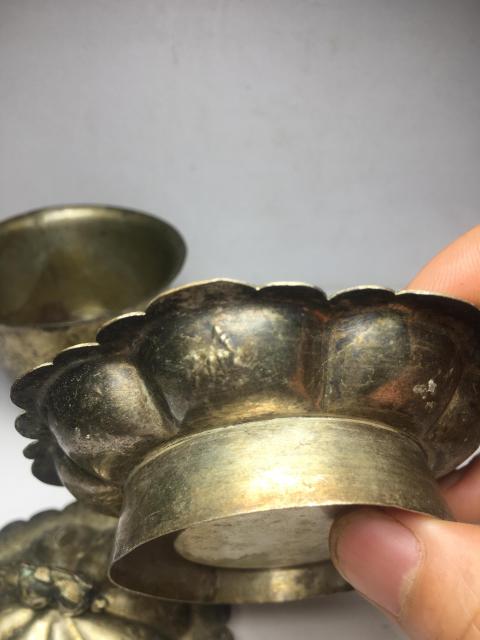 古玩雜項銀刻花卉紋蓋杯一套拍賣，當前價格3888元