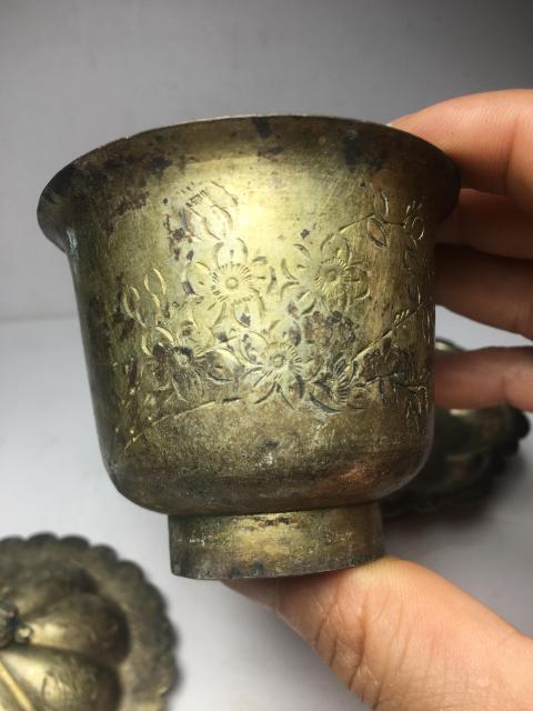 古玩雜項銀刻花卉紋蓋杯一套拍賣，當前價格3888元