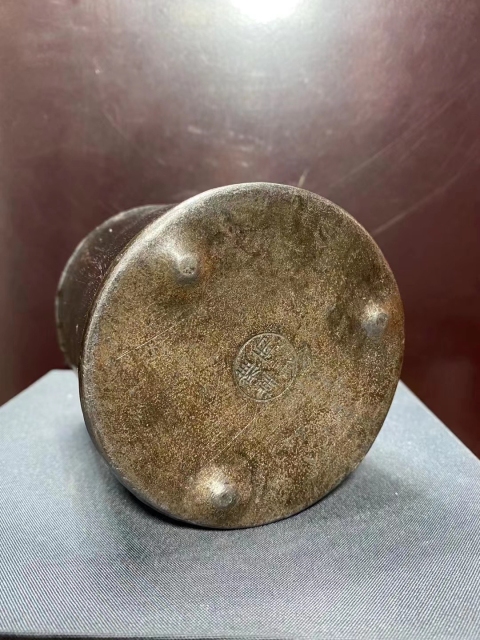 古玩雜項(xiàng)清代.紅木包錫帶楷書款茶葉罐拍賣,當(dāng)前價(jià)格1980元