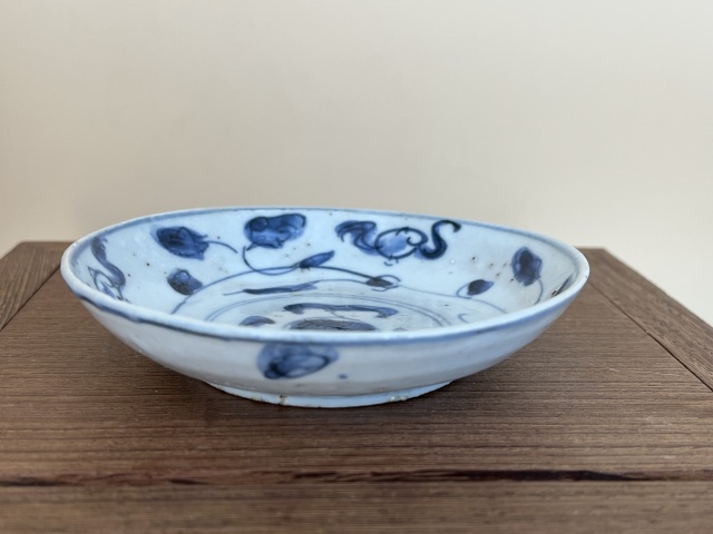 古玩陶瓷明代晚期·青花花卉紋盤一對拍賣,當前價格1080元