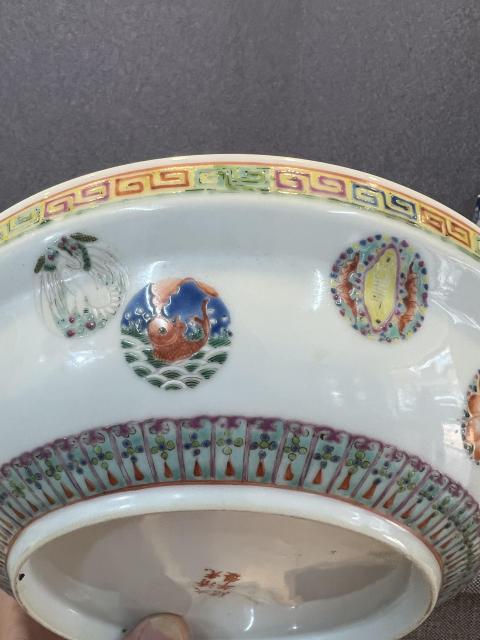 古玩陶瓷【精品】粉彩皮球花大碗拍賣，當前價格2850元