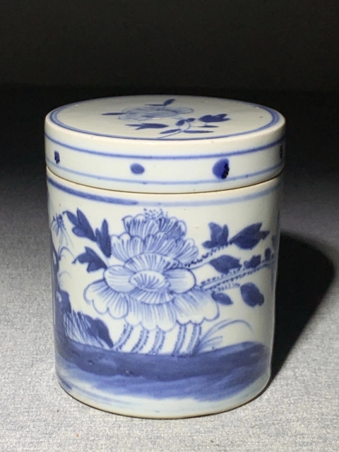古玩陶瓷青花洞石花卉蓋罐拍賣，當前價格1880元