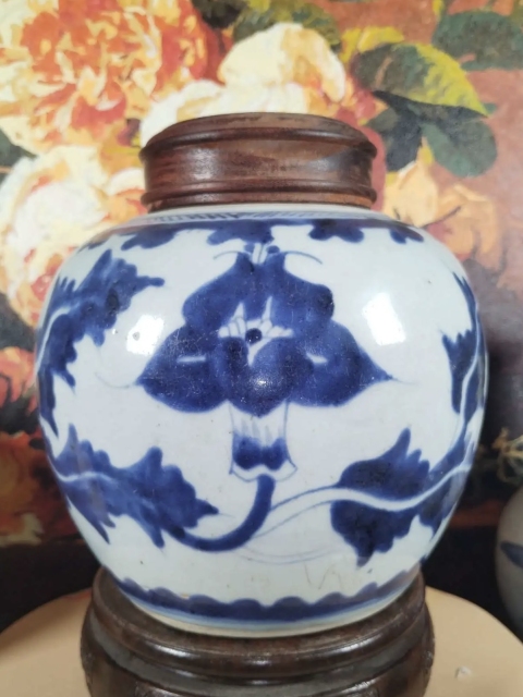 古玩陶瓷乾隆青花花卉紋罐拍賣,當前價格8500元