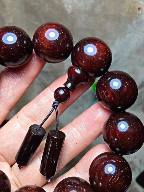 古玩雜項秒殺保真印度小葉紫檀拍賣,當前價格0元