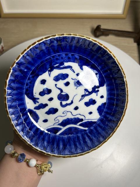 古玩陶瓷清晚期 青花云龍三現花口大盤拍賣,當前價格290元
