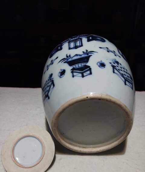 古玩陶瓷青花博古花卉紋蓋罐拍賣，當(dāng)前價(jià)格6000元