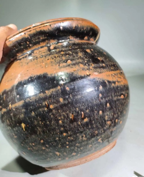 古玩陶瓷窯變釉黑褐釉罐拍賣,當前價格158元