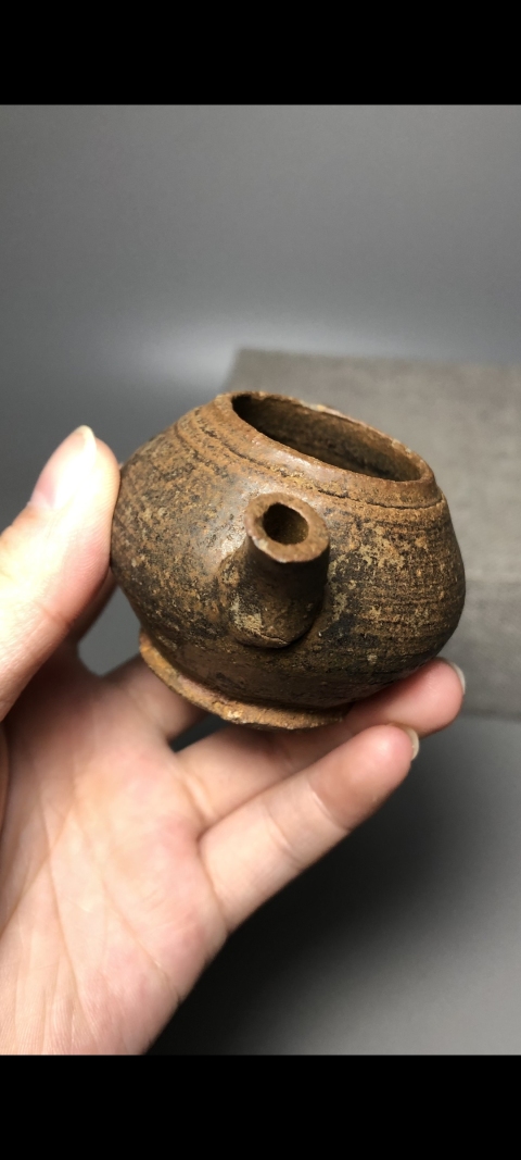 古玩陶瓷宋元吉州窯系醬釉水滴拍賣，當前價格980元