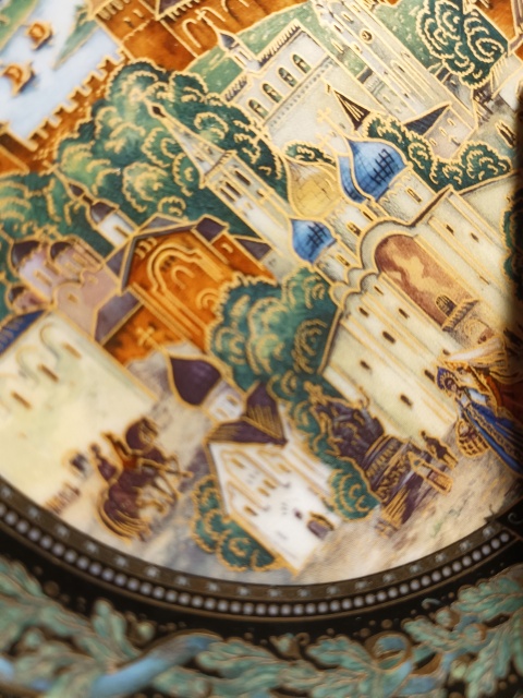 古玩陶瓷(民國(guó)精品)描金徽章人物風(fēng)景掛盤拍賣,當(dāng)前價(jià)格368元