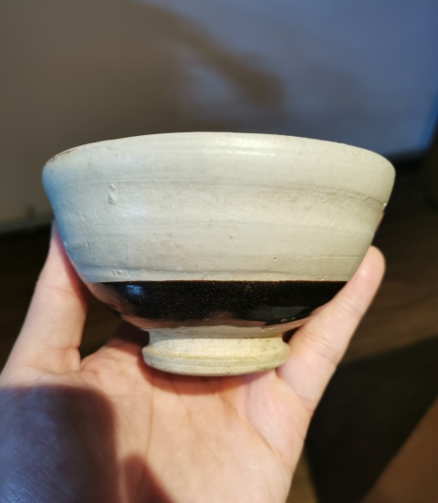 古玩陶瓷金元?緇素瓷高足杯拍賣,當(dāng)前價(jià)格2200元