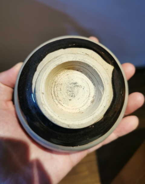 古玩陶瓷金元?緇素瓷高足杯拍賣,當(dāng)前價(jià)格2200元