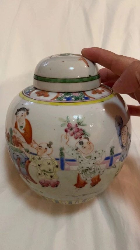 古玩陶瓷粉彩人物蓋罐拍賣,當(dāng)前價(jià)格3000元