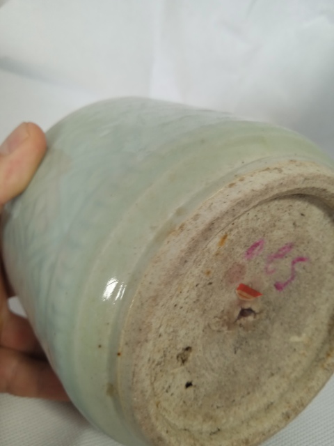 古玩陶瓷清豆青釉暗刻香爐拍賣,當前價格666元