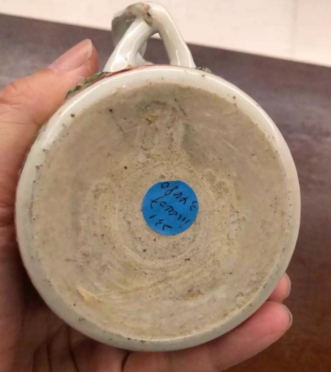 古玩陶瓷清代廣彩描金人物故事紋大號馬克杯拍賣，當前價格980元