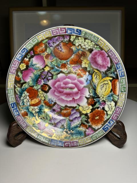 古玩陶瓷創匯官窯 粉彩百花不落地紋折沿盤拍賣，當前價格290元