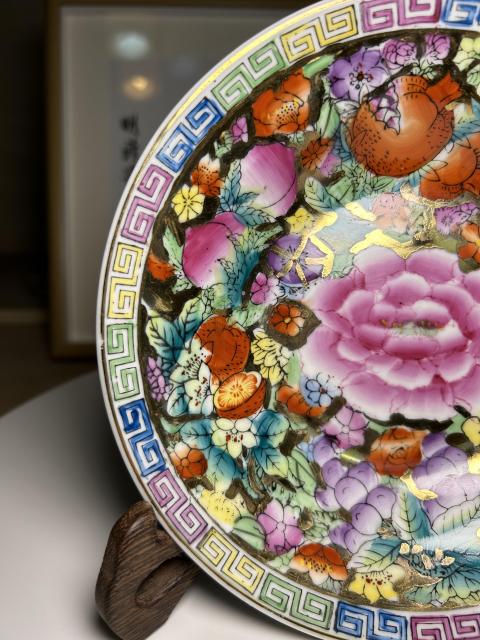 古玩陶瓷創匯官窯 粉彩百花不落地紋折沿盤拍賣，當前價格290元