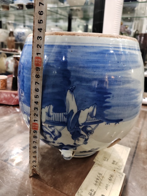 古玩陶瓷青花麒麟送子圖紋四系提梁壺拍賣，當前價格2800元