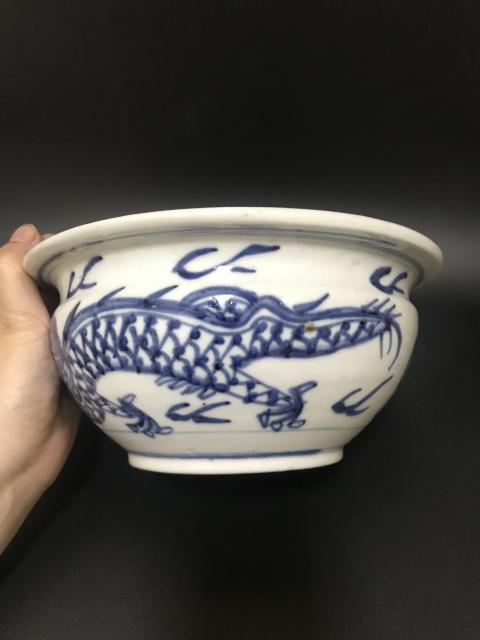 古玩陶瓷青花雙龍戲珠大香爐拍賣，當前價格3900元