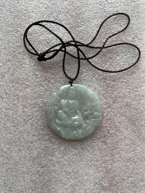 古玩玉器天然翡翠雕“觀音”掛牌拍賣，當(dāng)前價(jià)格398元