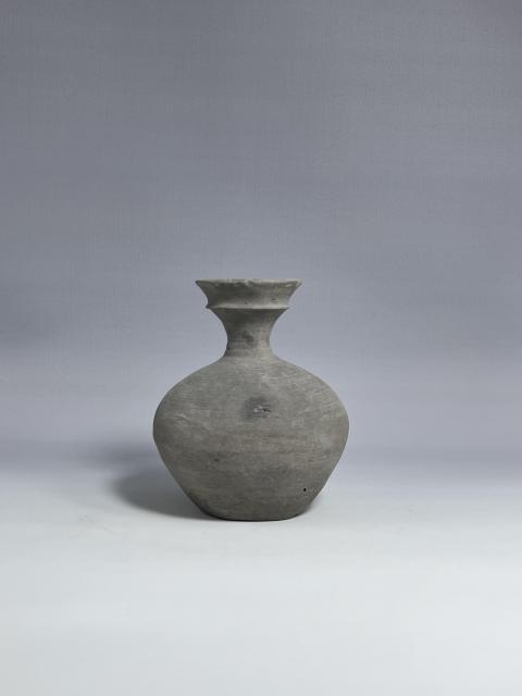 古玩陶瓷秦漢雙盤口瓶拍賣,當前價格0元