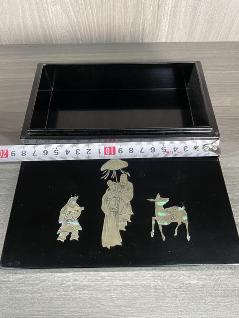 古玩雜項晚清民國 福祿出行圖百寶嵌木胎漆器文房蓋盒（文房器）拍賣，當前價格950元