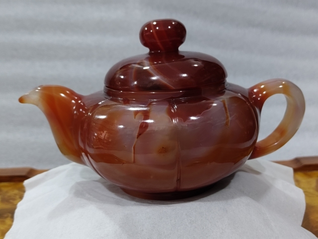 古玩雜項瑪瑙茶壺一把拍賣,當前價格1680元
