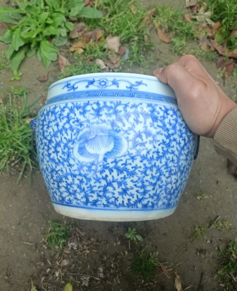 古玩陶瓷清中期青花淡描花卉紋粥罐拍賣，當(dāng)前價格3800元