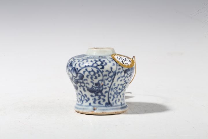 古玩陶瓷清雍乾·青花纏枝蓮紋小天字罐拍賣，當前價格4888元