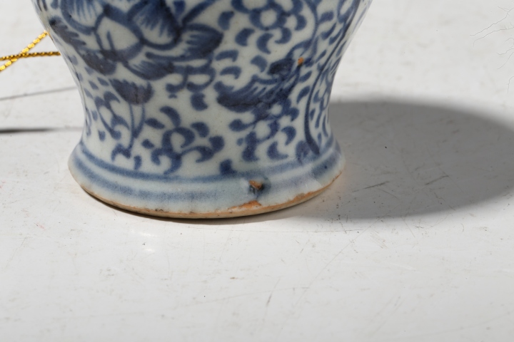 古玩陶瓷清雍乾·青花纏枝蓮紋小天字罐拍賣，當前價格4888元