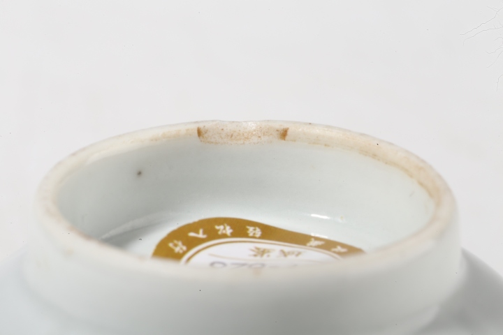 古玩陶瓷清晚·青花開窗仕女花卉紋葵口杯拍賣，當(dāng)前價格1988元