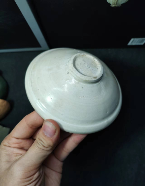 古玩陶瓷【清倉大處理】五代十國邢窯白瓷唇口碗拍賣，當前價格999元