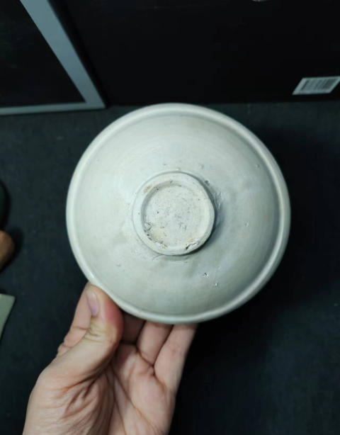 古玩陶瓷【清倉大處理】五代十國邢窯白瓷唇口碗拍賣，當前價格999元