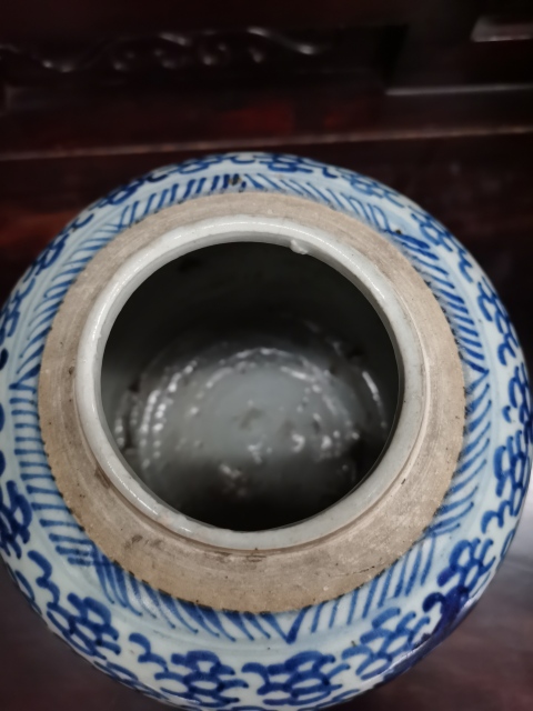 古玩陶瓷清中期花卉紋青花罐拍賣,當前價格880元
