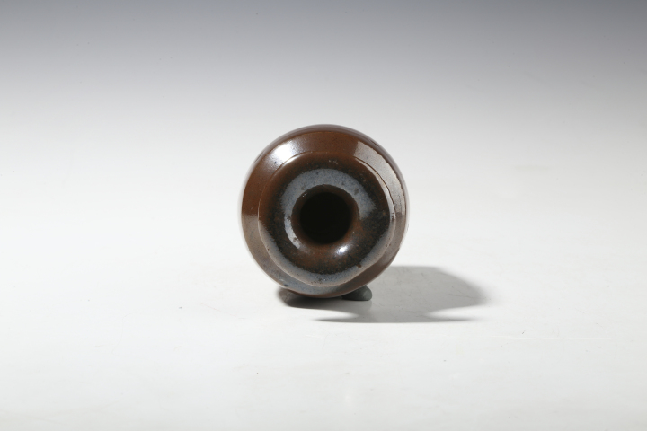 古玩陶瓷【望月樓】明末清初紫金釉瓶拍賣,當(dāng)前價(jià)格1400元