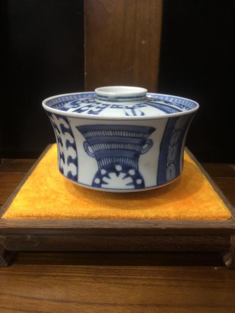 古玩陶瓷（新年放漏中）清末民初-博古圖青花紋-蓋碗拍賣，當前價格406元