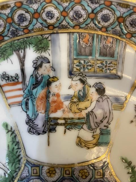 古玩陶瓷【優品】清咸豐·廣彩花鳥人物故事圖盤拍賣，當前價格2999元