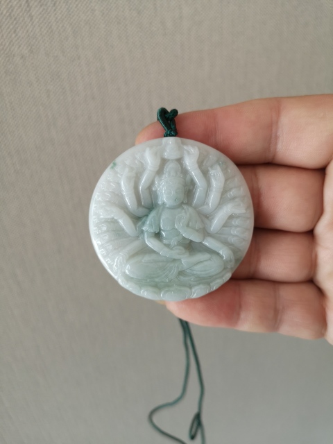 古玩玉器千手觀音牌子拍賣，當前價格450元