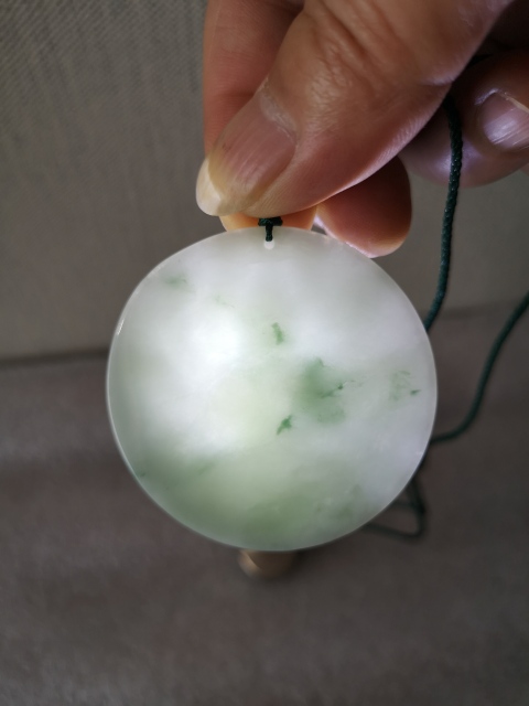 古玩玉器千手觀音牌子拍賣，當前價格450元