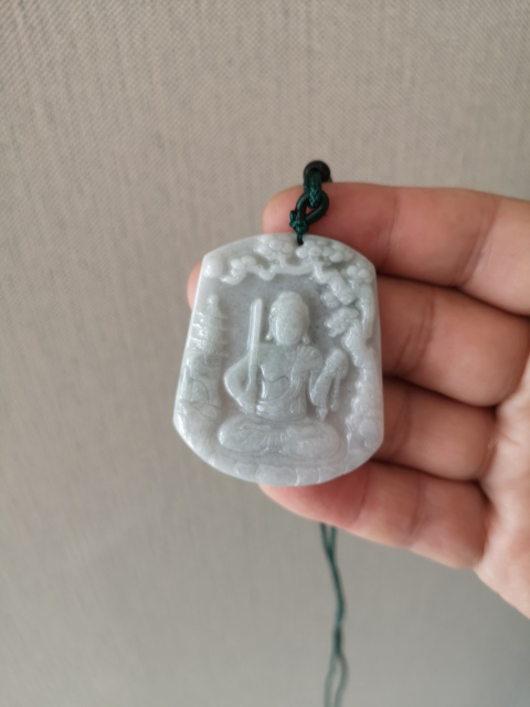 古玩玉器天然翡翠“不動尊菩薩”掛牌拍賣,當前價格398元