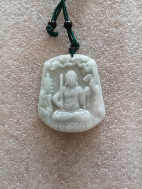 古玩玉器天然翡翠“不動尊菩薩”掛牌拍賣,當前價格398元