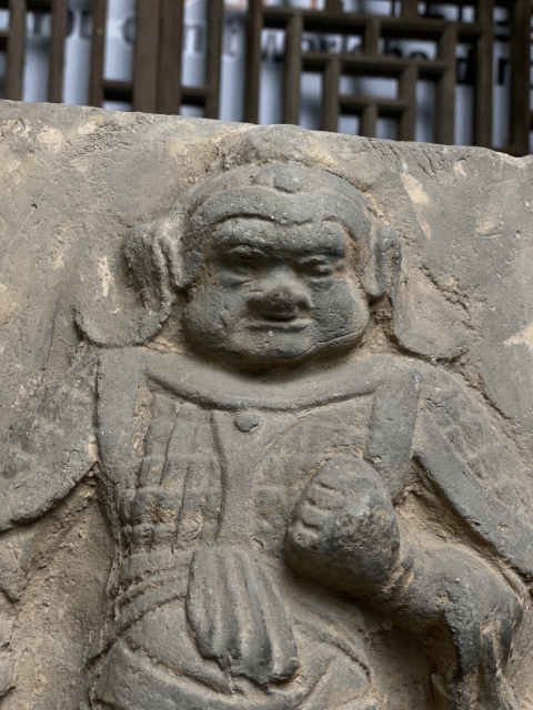 古玩陶瓷宋代武將門神人物灰陶磚雕塑拍賣,當(dāng)前價(jià)格20000元