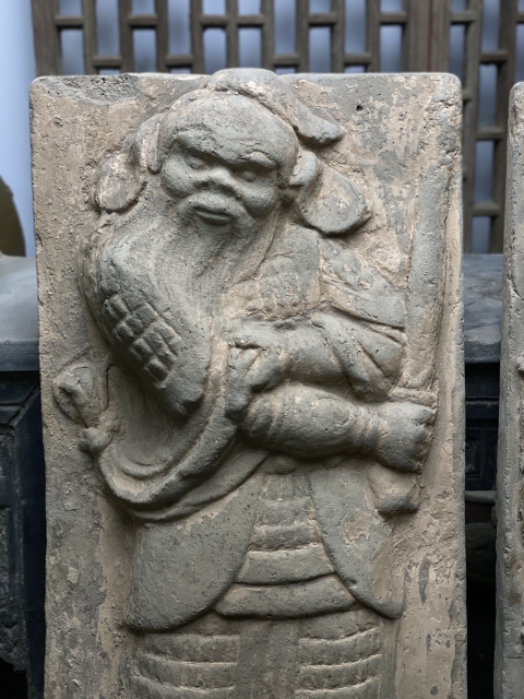 古玩陶瓷宋代武將門神人物灰陶磚雕塑拍賣,當(dāng)前價(jià)格20000元