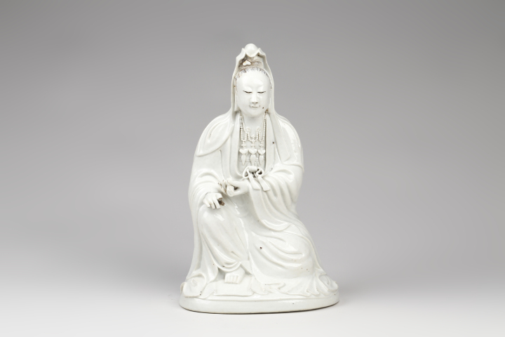 古玩陶瓷清乾隆·唐英風格白釉書卷觀音坐像
拍賣，當前價格0元